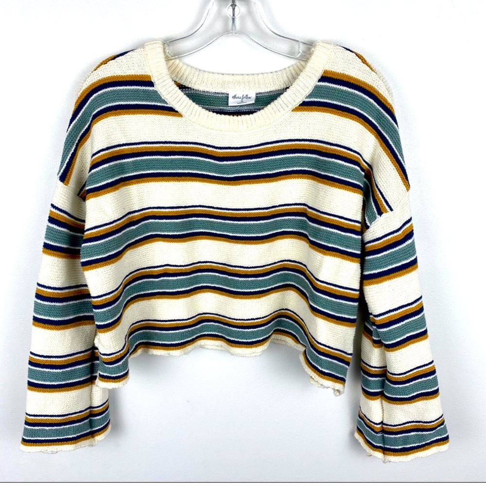 Other Follow Neutral Bell Sleeve Cropped Raw Seam Cropped Sweater Small